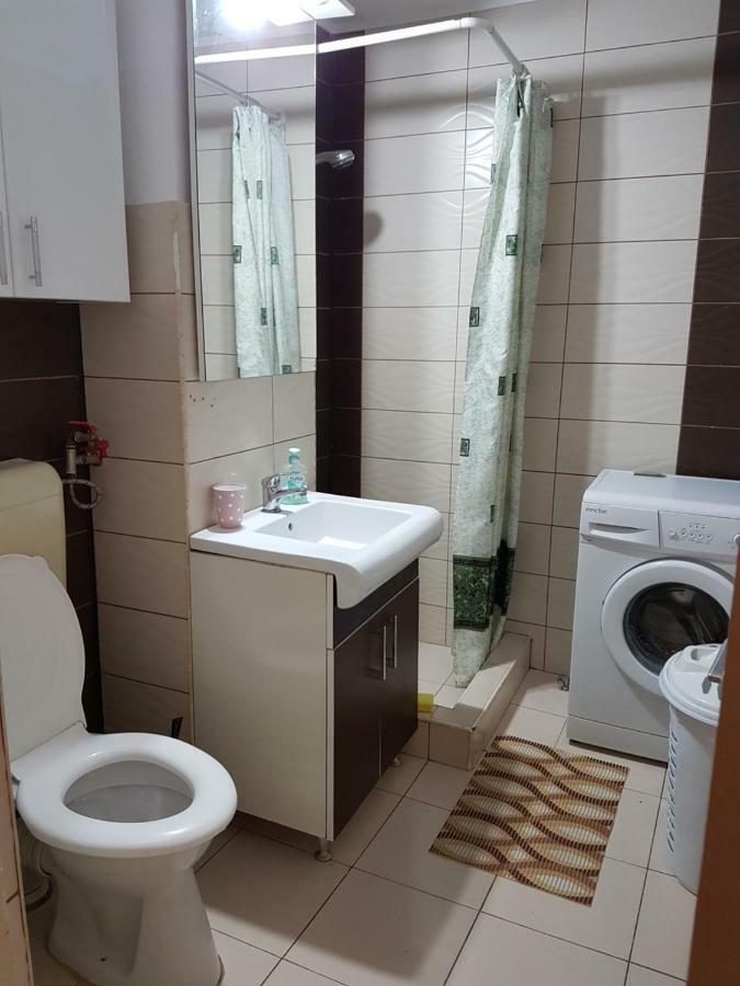 Апартаменты Apartament Aura Орадя Экстерьер фото